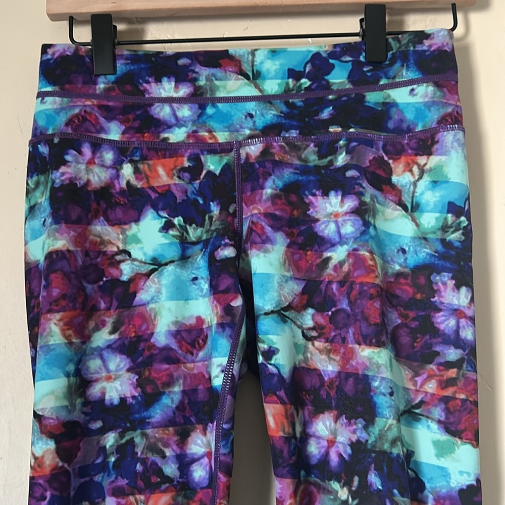 Athleta Floral Watercolor Leggings in Teal, Purple, Blue - Picture 3 of 7